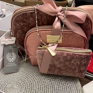 NWT Velour Vince camuto trip make up bag set